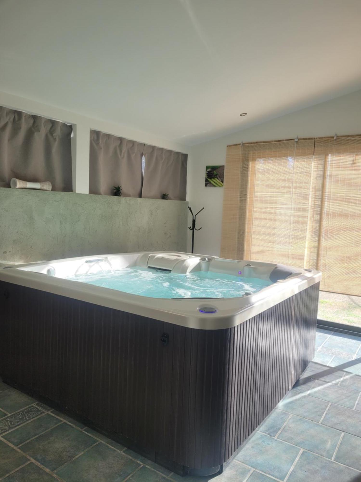 Charme Provencal Apartment Cabannes